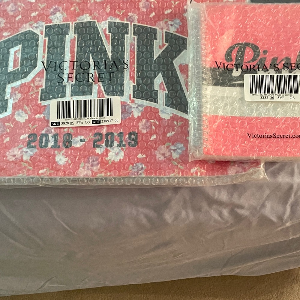 Pink Victoria’s Secret 2 calendars new in packages